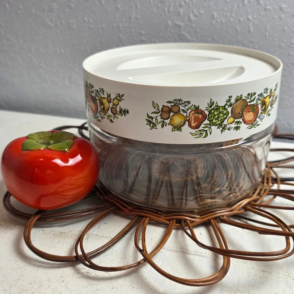 Vintage 70s Pyrex 'Spice of Life' See and Store Glass Canister Plastic Twist Lid